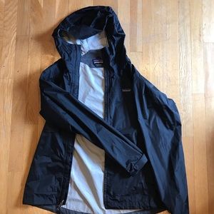 Patagonia black rain jacket